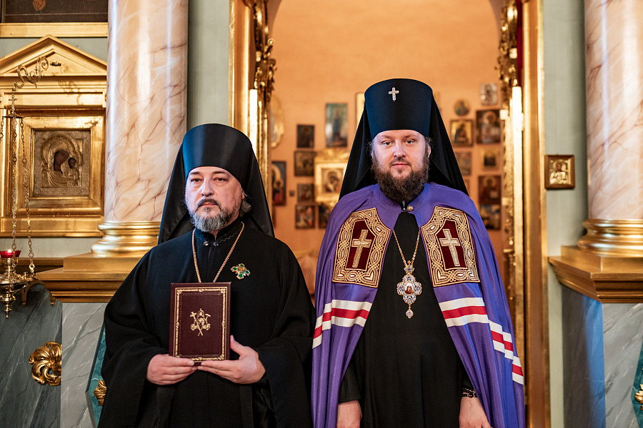 Архиерейское богослужение в Спасском храме деревни Прохорово м.о. Чехов